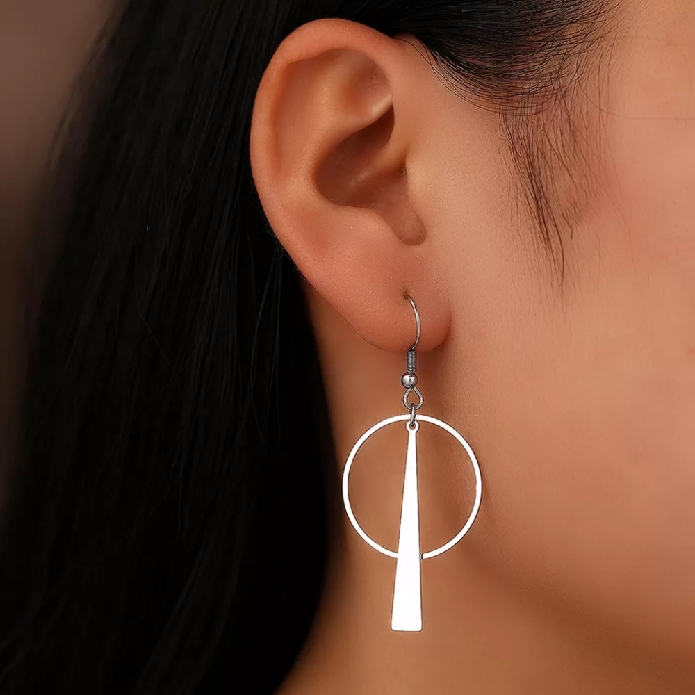 Lightweight Geometric Dangle Earrings - Picture 4 of 4